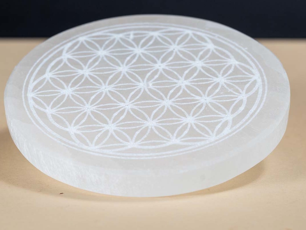 Porte-encens rond en sélénite Fleur de vie