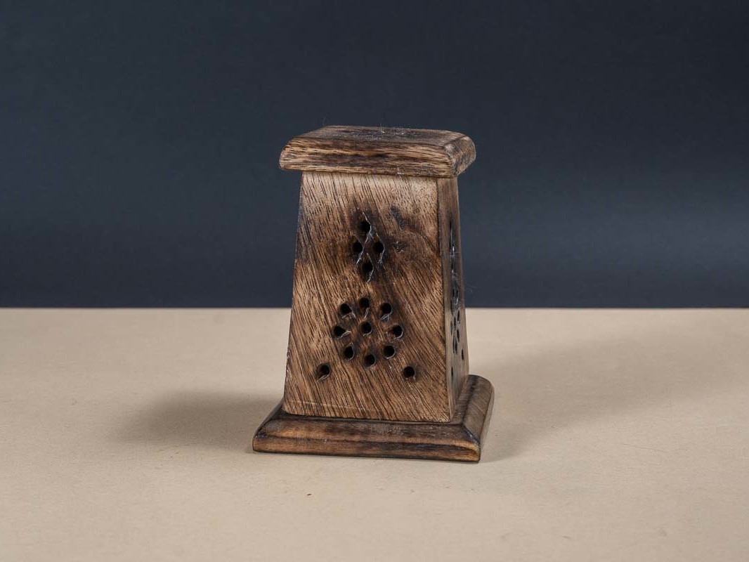 Porte-encens en bois pour cônes par Naïla Nature