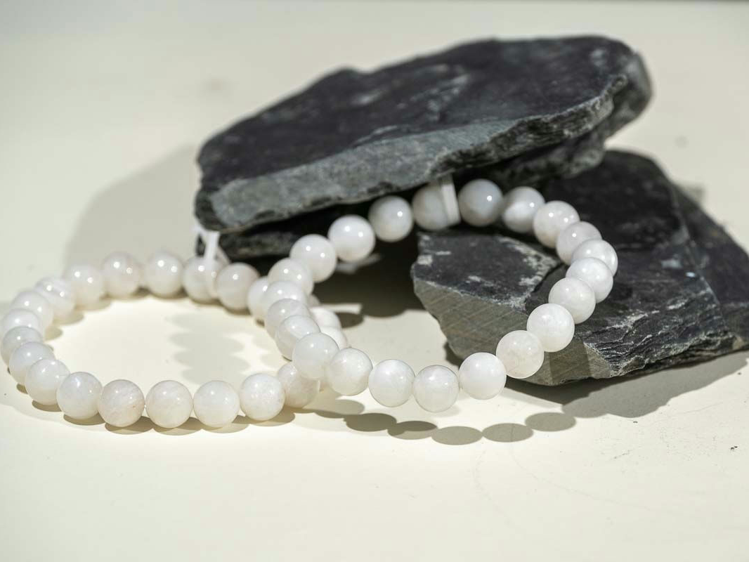 Bracelet Pierre de Lune Blanche par Naïla Nature